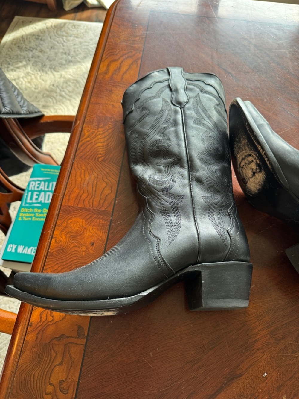 Women's Black Leather Western Boots - Picture 6 of 8